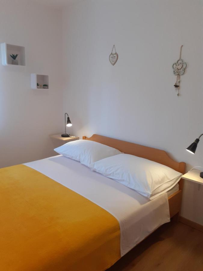 Apartman Paola Apartment Malinska Ngoại thất bức ảnh