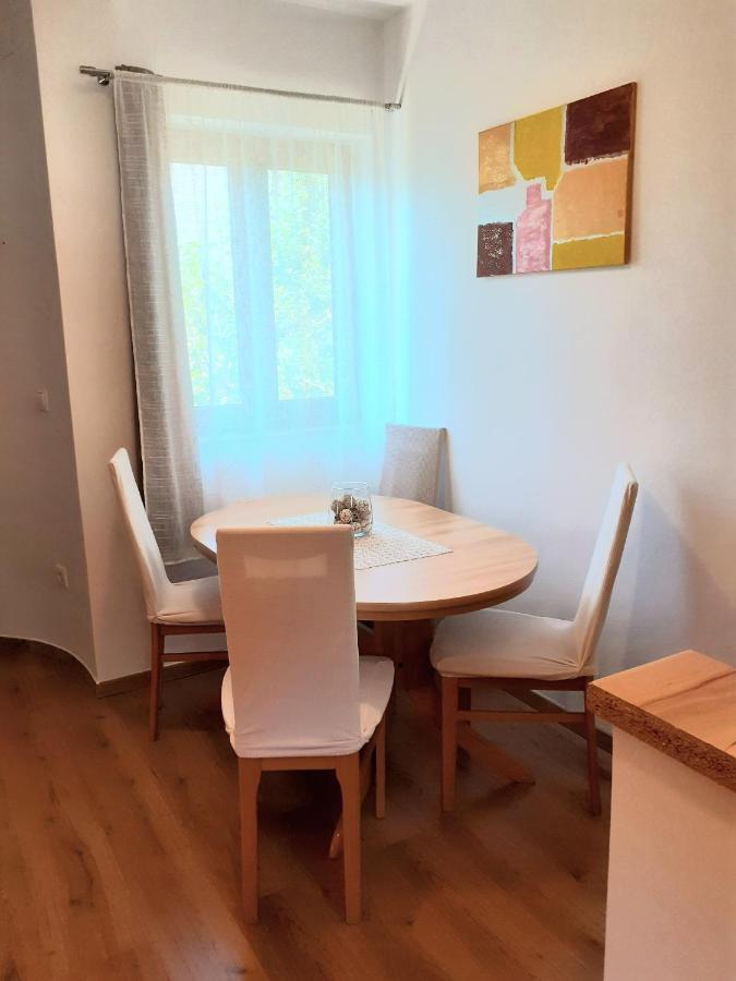 Apartman Paola Apartment Malinska Ngoại thất bức ảnh