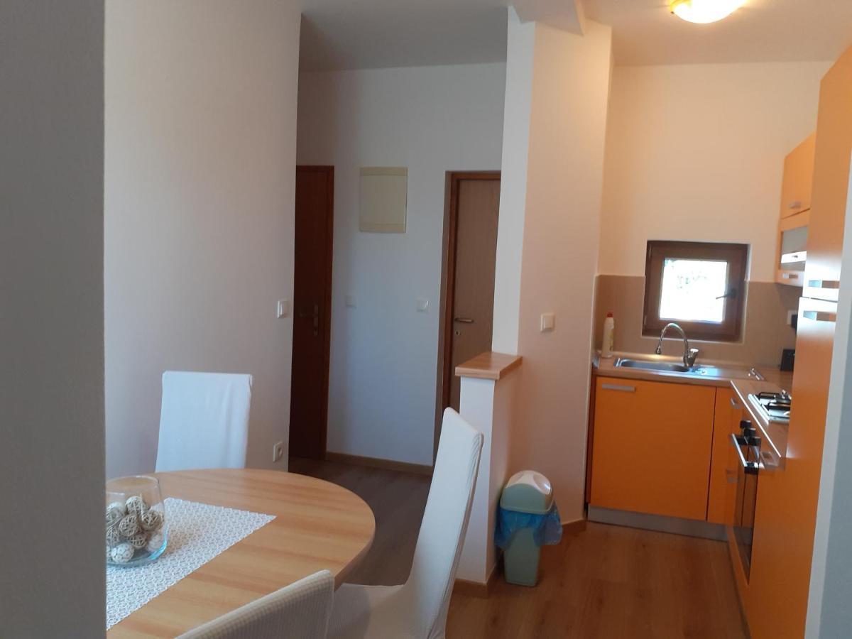 Apartman Paola Apartment Malinska Ngoại thất bức ảnh